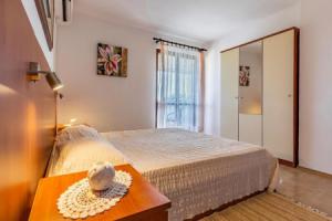Stunning Home in Pula With Wifi and 7 Bedrooms, Pomer