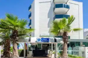 Best Western Maison b Hotel, Римини