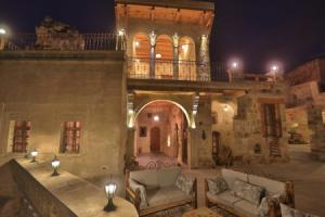 Abu Hayat Cave Suites, Ортахисар