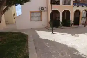 Casas Holiday - Playa Naufragos, Торревьеха