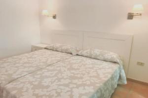 Bungalow with 2 Bedrooms in Tías, with Furnished Terrace And Wifi - 500 M From the Beach, Пуэрто-дель-Кармен