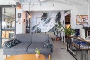 Хостел «Beige Poshtels + Netflix», Бангкок