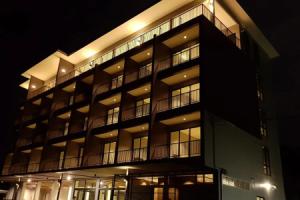 Riverawan Hotel, Чантхабури