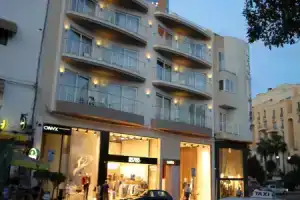 Onyx Suites & Apartments, Сент-Джулианс