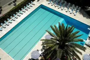 Grand Hotel Don Juan, Джулианова