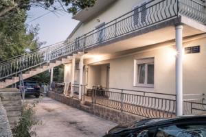Studio apartment Domagoj - on the beach: SA5 bijeli Lukovo Sugarje, Riviera Senj, Lukovo Šugarje