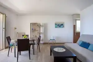 Les Voiliers 40459, Сен-Лоран-дю-Вар