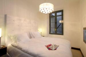 Luxurious apartment with patio in the famous city of Cannes, Канны