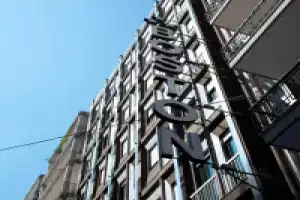 Hotel «Boston», Бари
