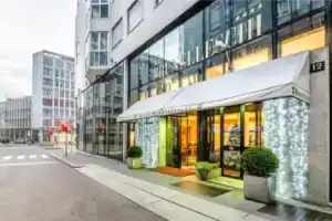 Brunelleschi Hotel, Милан