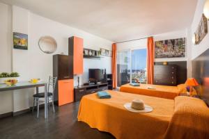 926. Seafront Studio with Fabulous View of Las Americas, Плайя де лас Америкас