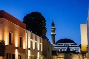 Utopia Luxury Suites - Old Town, Родос