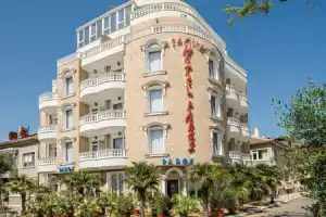Hotel «Paros», Поморие