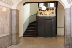 Hotel «-Pension Rheingold am Kurfürstendamm», Берлин