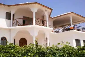 Mfumbwi lodge, Джамбияни