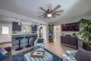 Castle Shadow DT 534 3 Bedroom Home by RedAwning, Нью-Браунфелс