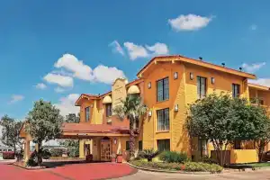 Flex Studios Culebra, Сан-Антонио