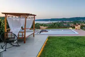 Soleado Luxury Villas, Фурка