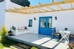 Jakaranda Unique Apart, Тургутреис