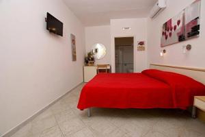 Petite Maison affittacamere, Позада