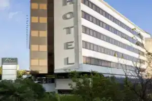 Ac Hotel Genova By Marriott, Генуя