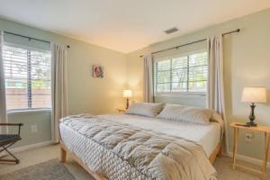 3 Mi to Dtwn Fort Myers: Apt w/ Outdoor Space, Форт-Майерс