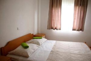Apartment for two near sea, Макарска