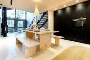 Modern Luxury 4BR Villa Levi Center, Леви