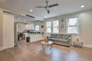 Chic Atlanta Home < 4 Mi to Mercedes-benz Stadium!, Атланта