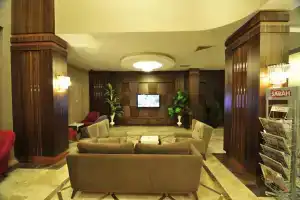 Grand Cenas Hotel, Агры