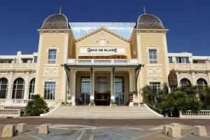 Отель «Casino Hôtel des Palmiers», Йер