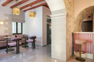 La Montre Luxury Boutique Suites, Ретимно