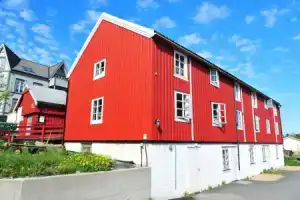 Tyskhella Rorbuer, Kabelvåg