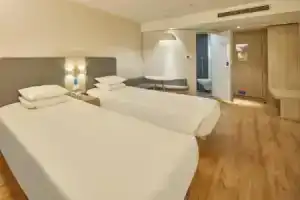 Отель «Hanting Express Hongqiao Hub Hangxin Road», Шанхай