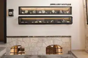 Ialna Boutique Hotel, Янина