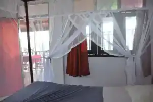 Peacock Beach Hotel Unawatuna, Унаватуна