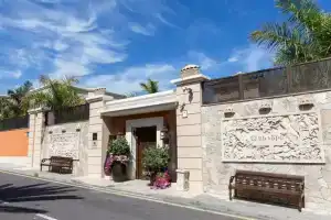 Royal Garden Villas, Luxury Hotel, Адехе