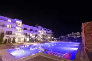 Отель «Palmonte Suite», Кирения