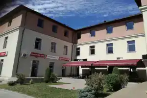 Hotel «Garzon Plaza», Дьер
