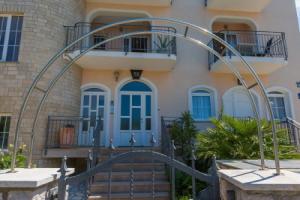 House Villa Seper, Цриквеница