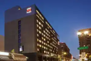 Отель «citizenM Los Angeles Downtown», Лос-Анджелес