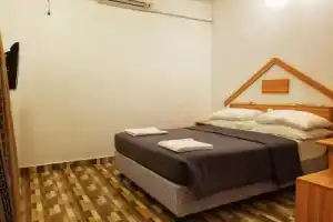 Отель «NOMADIC INN», Тулусду