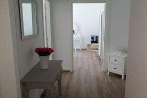Lucy Home, Сорренто