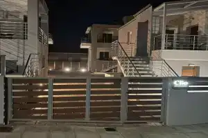 Clio Luxury Apartments, Янина