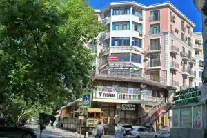Пляжный на улице Боткинская, Ялта