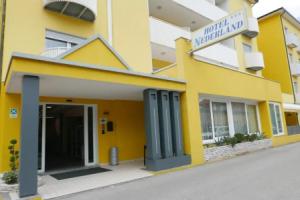Hotel «Nederland», Каорле