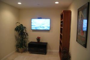 Modern Home in Burbank, Лос-Анджелес