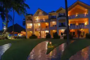 Velero Beach Resort, Кабарете