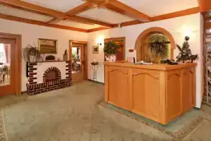 Hotel «zum Hirschen», Лам