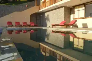 La Perle Appartement, Бе-Лазар